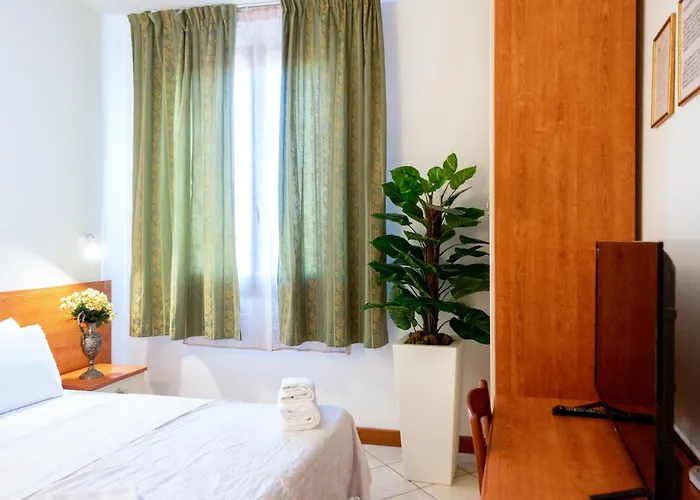 New Aurora Venice * مارغيرا