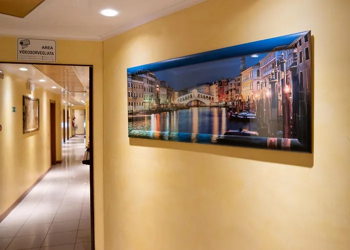 New Aurora Venice فندق مبيت وإفطار مارغيرا